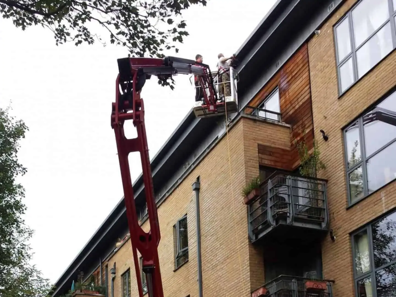 gutter cleaners access platform